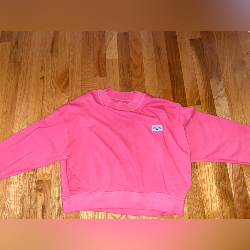 billabong cropped crew neck